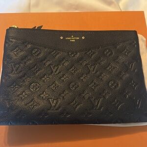 Louis Vuitton black clutch
